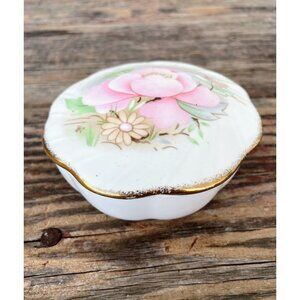 Vintage 1970s Porcelain Shabby pink rose Trinket Box
